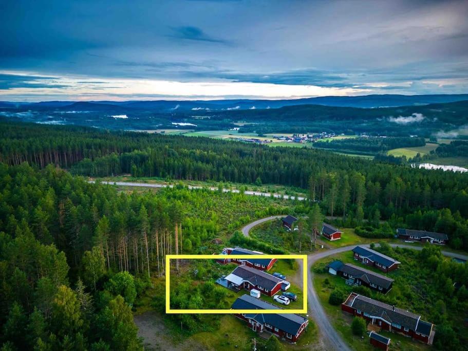 Villa Langroesta; Ruime Blokhut Grenzend Aan Bos Hagfors Exterior foto