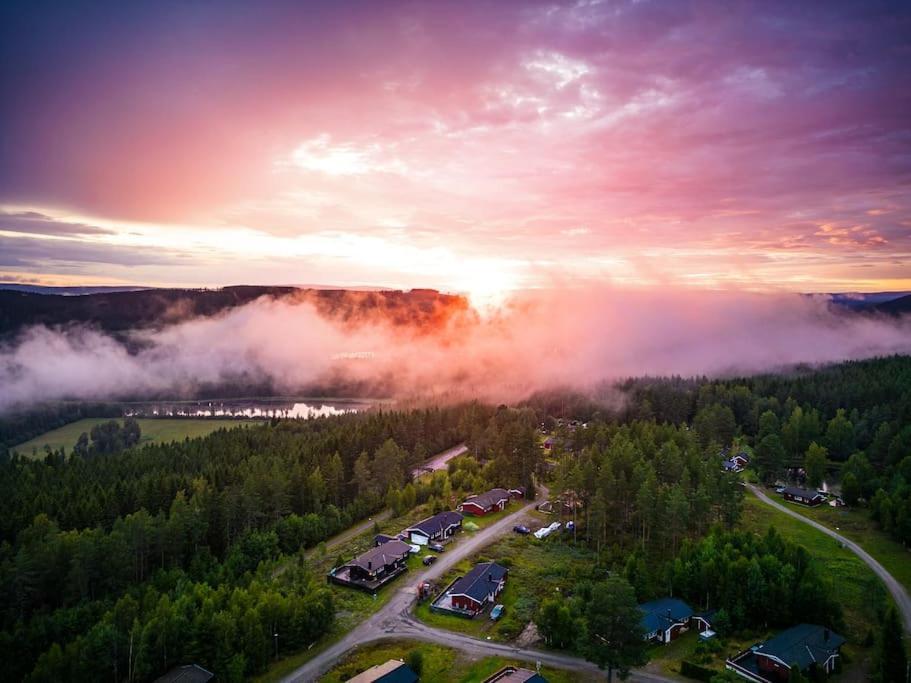 Villa Langroesta; Ruime Blokhut Grenzend Aan Bos Hagfors Exterior foto