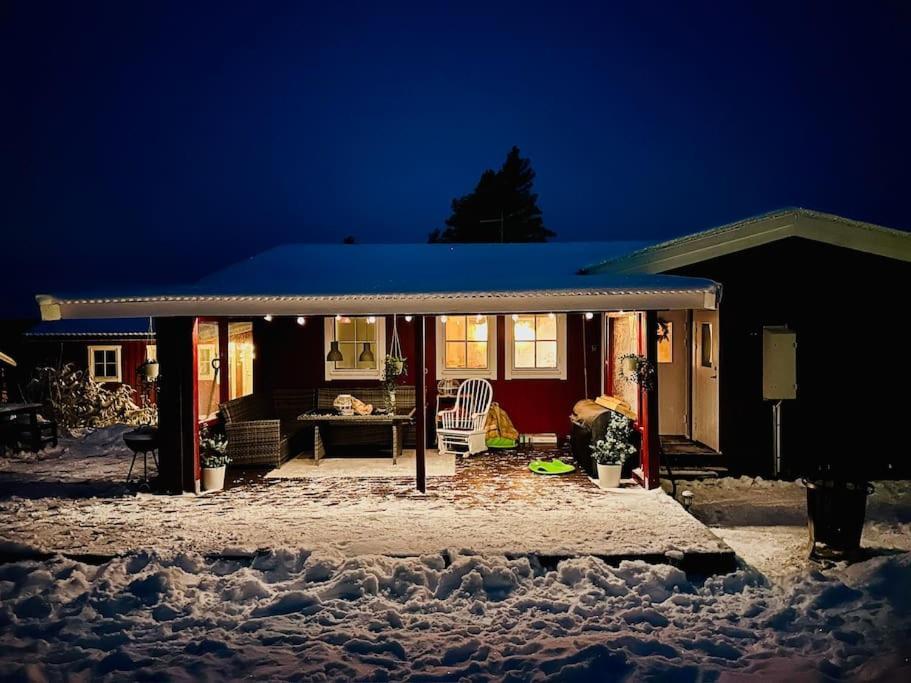 Villa Langroesta; Ruime Blokhut Grenzend Aan Bos Hagfors Exterior foto