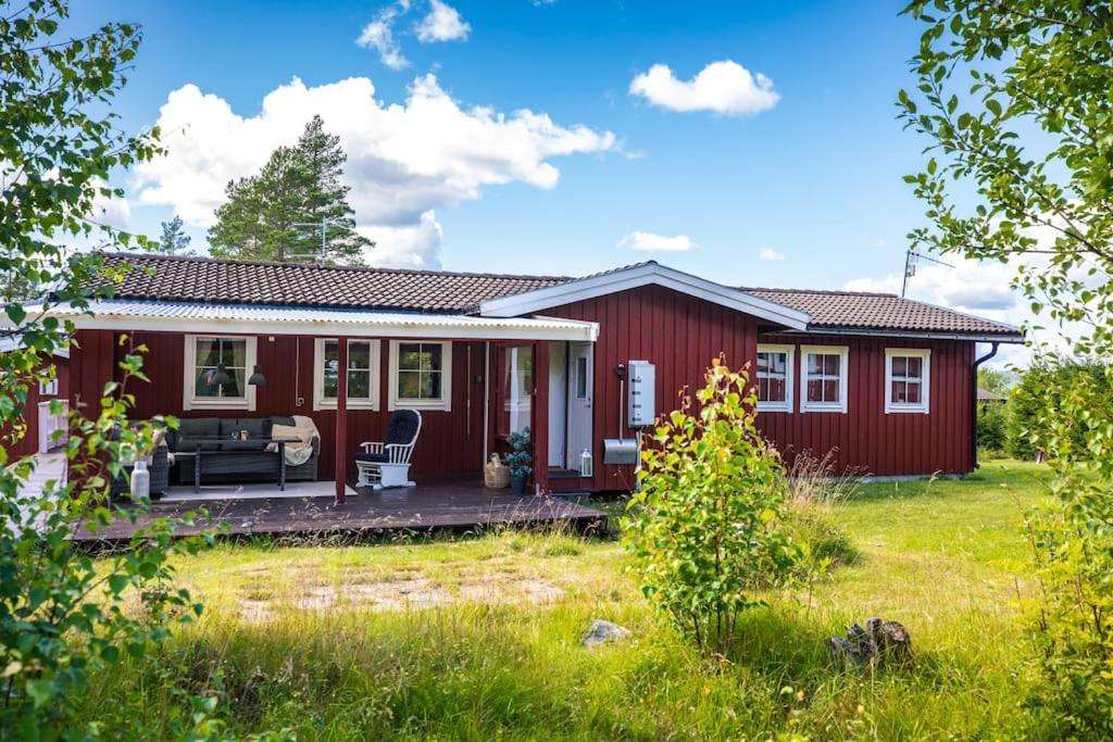 Villa Langroesta; Ruime Blokhut Grenzend Aan Bos Hagfors Exterior foto